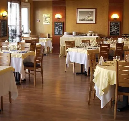 Ξενοδοχείο Escale Oceania Centre 3*