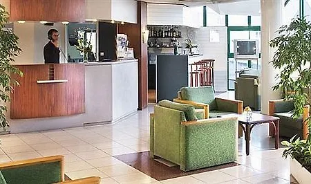 Escale Oceania Centre 3*