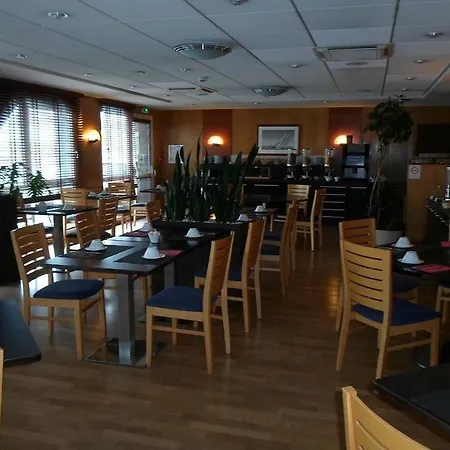 Escale Oceania Centre 3*