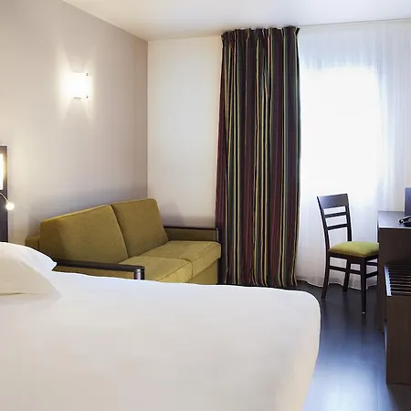 Escale Oceania Centre فندق فان
